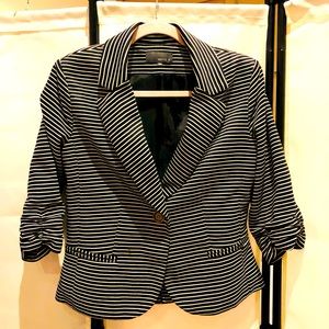 Striped, fitted blazer; ruched detail
